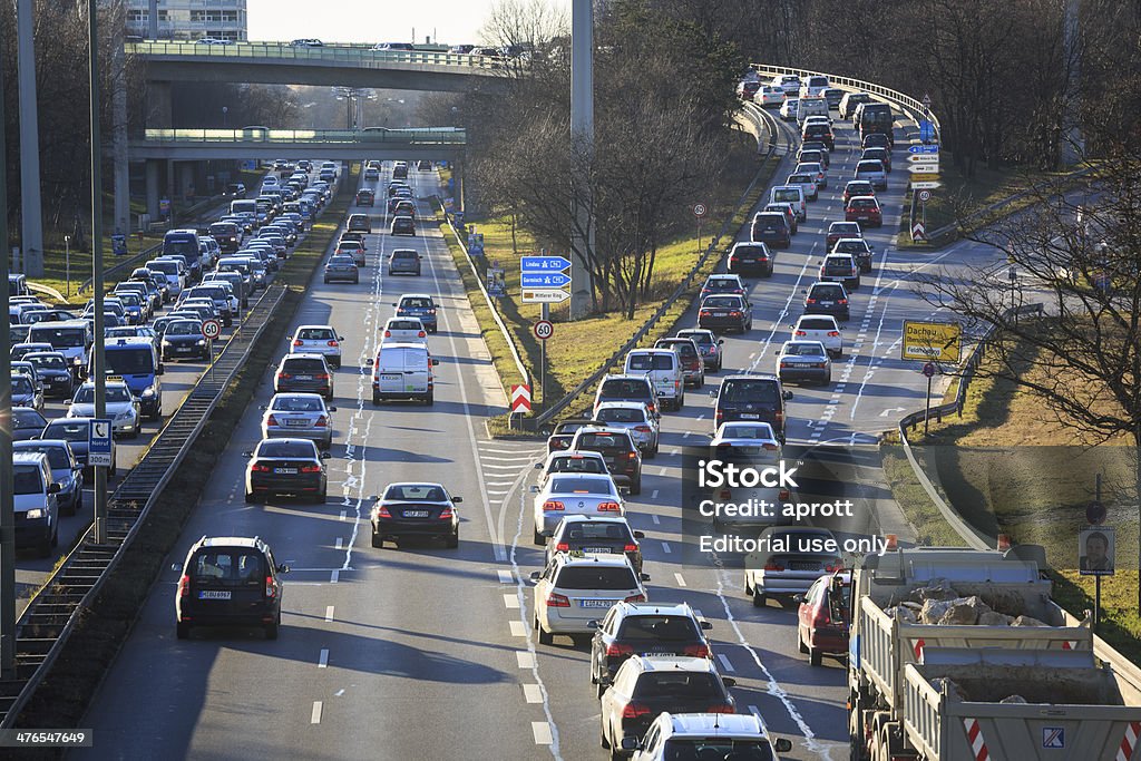 Embouteillage à Munich, Allemagne - Photo de Embouteillage libre de droits