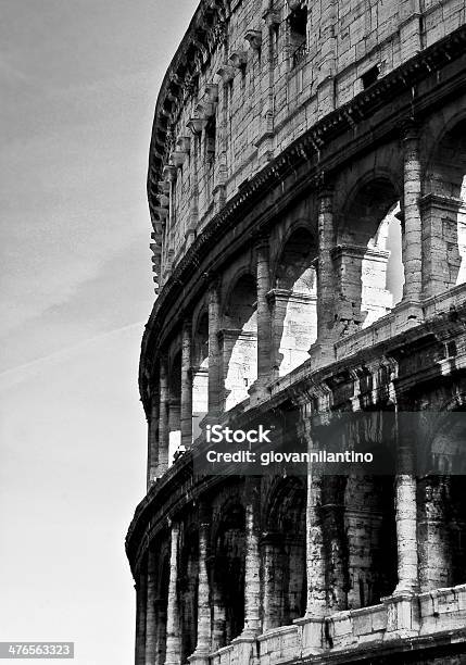 Colosseo Foto de stock y más banco de imágenes de Aire libre - Aire libre, Anfiteatro, Antiguo