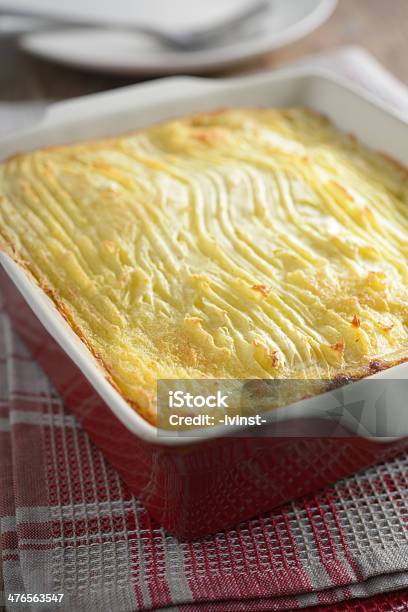 Pastores Pastel De Foto de stock y más banco de imágenes de Al horno - Al horno, Alimento, Alimentos cocinados