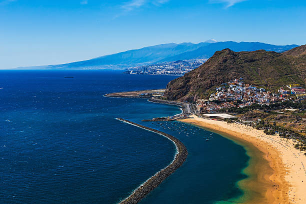 istock Coast of Atlantic ocean and beach 476564068