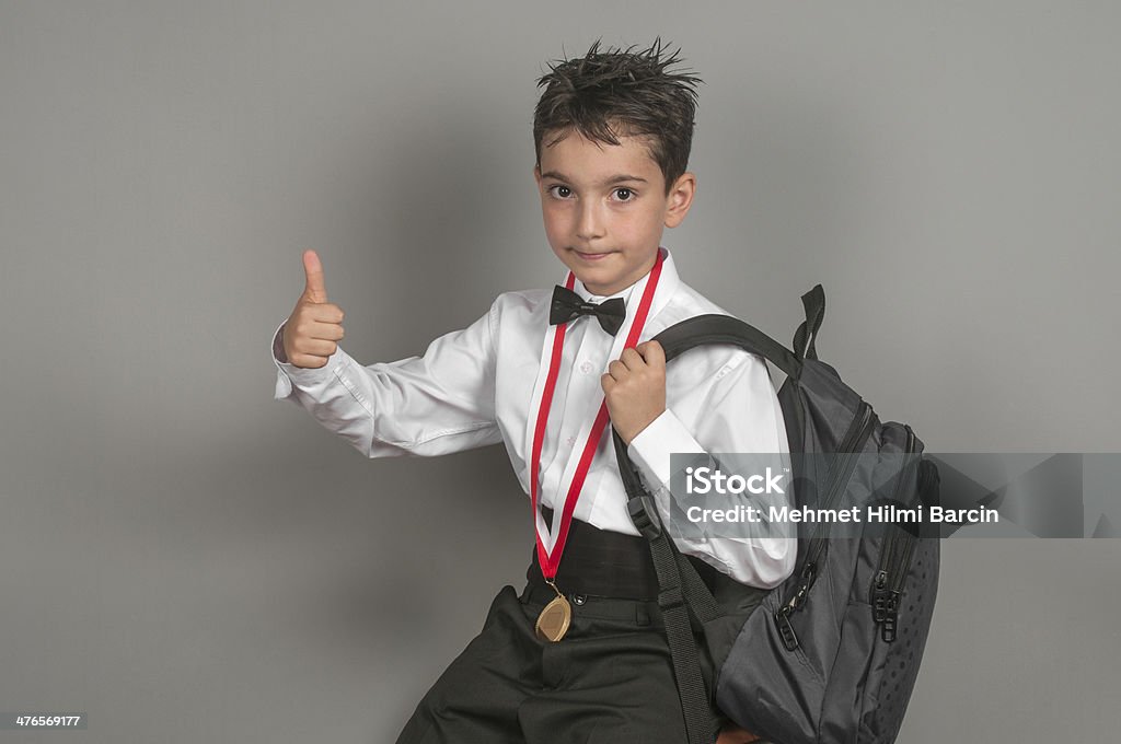 Menino estudante com medalha - Foto de stock de Educação royalty-free