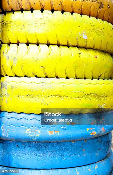 타이어 색상 타이어에 대한 스톡 사진 및 기타 이미지 - 타이어, 개념, 개념과 주제