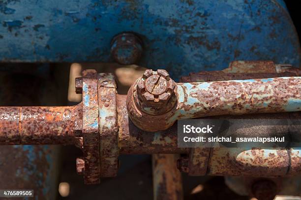 Foto de Old Gordurosa Porca De Parafuso e mais fotos de stock de Aço - Aço, Consertar, Equipamento