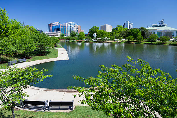 istock Downtown Huntsville, Alabama 476598910