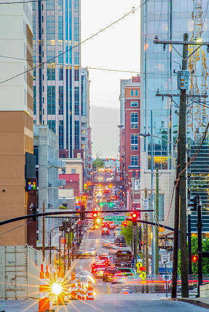 istock Nashville Tenessee streets in the evening 476608082