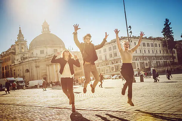 Photo of Friends jump in Piazza del Popolo, Rome