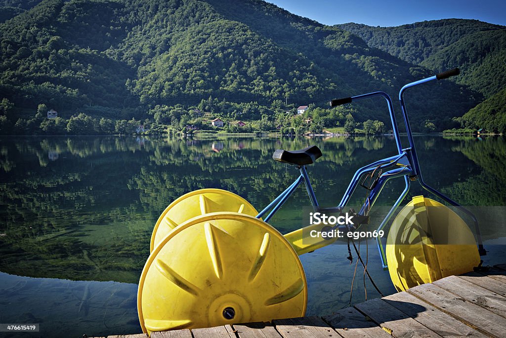 Acqua Tricycles - Foto stock royalty-free di Pedalò