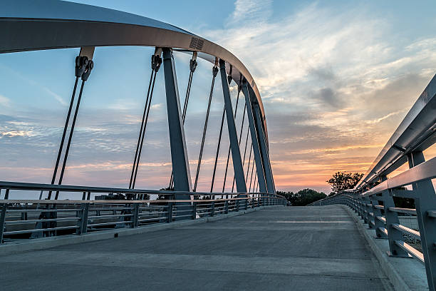 istock Main Street Bridge - Columbus Ohio 476645622