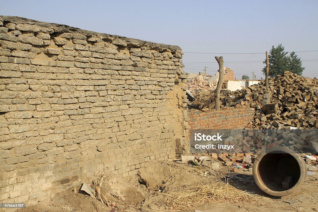 Moradia demolição materiais - Foto de stock de Acidentes e desastres royalty-free