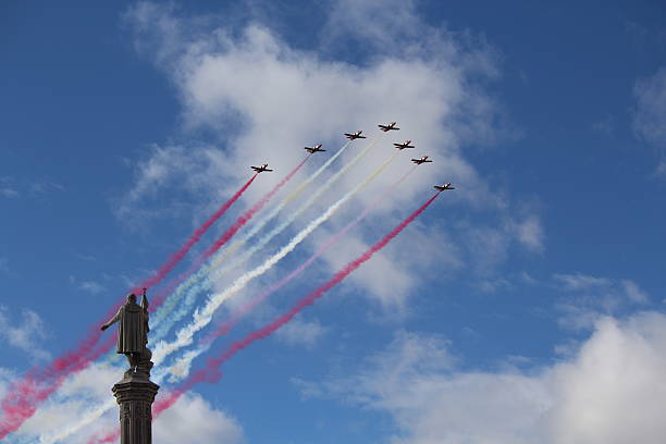 hiszpański air force na dzień hiszpanii - parade marching military armed forces zdjęcia i obrazy z banku zdjęć