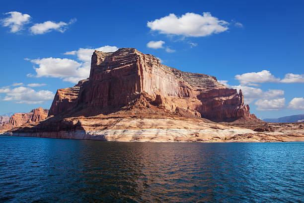 istock Sandstone hills surround the lake 476673378