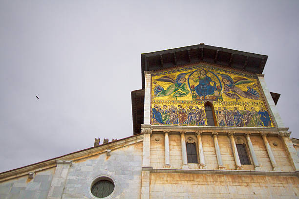istock Basilica of San Frediano, Overcast Sky, Lucca, Italy 476678536