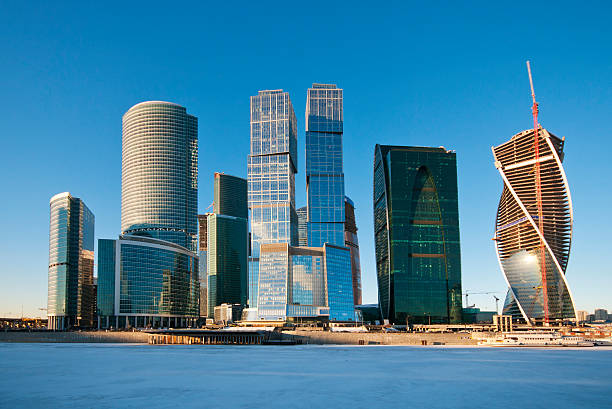istock View of downtown with frozen river 476684255