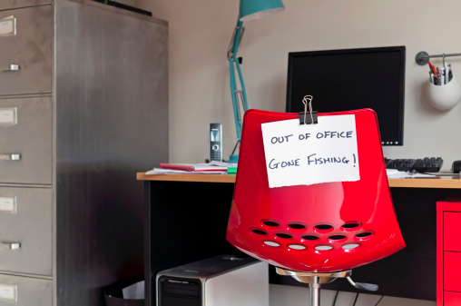 Employee leaves note on back of office chair: 