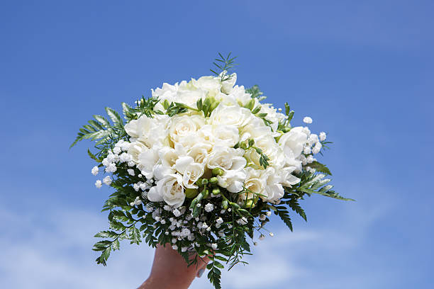 istock Bouquet of white flowers 476736384