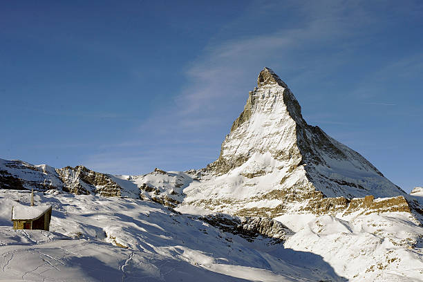 imagen de paisaje de la montaña matterhorn suiza - scerene fotografías e imágenes de stock