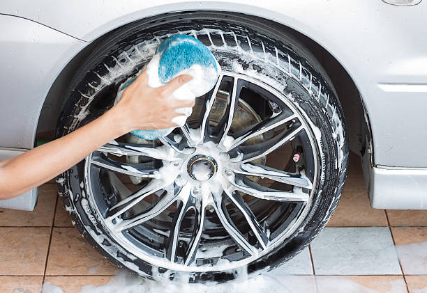 istock Wash hands thoroughly with soap and wheels sponge 476769056