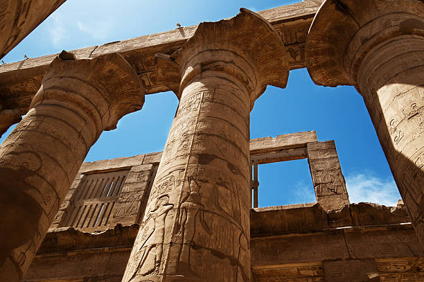 la grande sala ipostila-il tempio di karnak.   luxor, egitto. - temple of luxor hypostyle hall foto e immagini stock