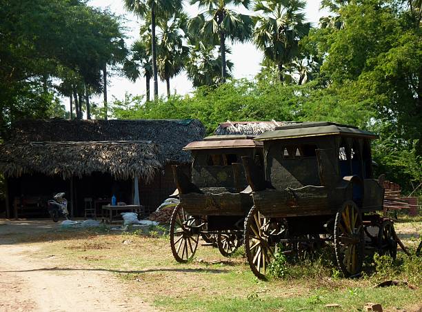 istock Old Horse-drawn vehicles in Bagan 476834779