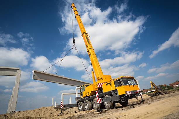 Mobile crane Mobile crane mobile crane stock pictures, royalty-free photos & images