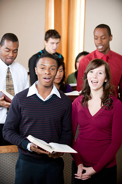 cantar hinos - preacher church sermon gospel imagens e fotografias de stock