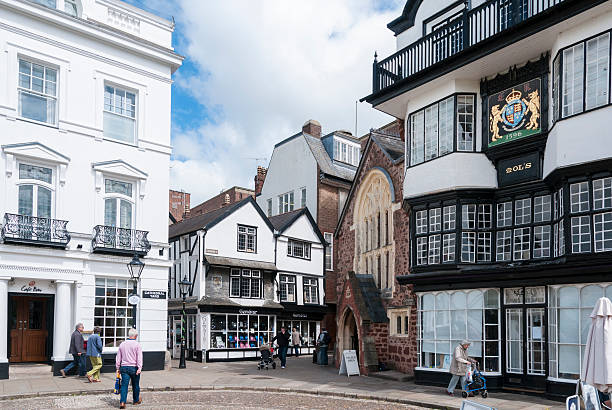 투도르 건물 england - exeter finance 뉴스 사진 이미지