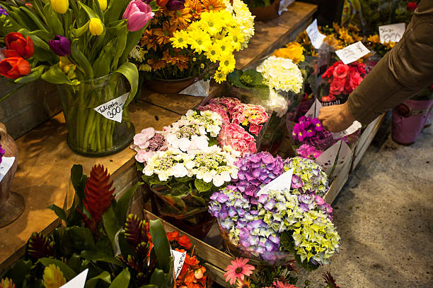 istock flower market 476882788