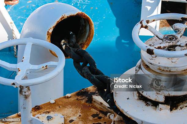 Foto de Winch e mais fotos de stock de Ancorado - Ancorado, Antigo, Antiguidade