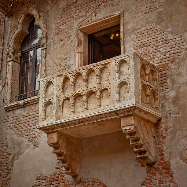 istock Romeo and Juliet balcony 476896659