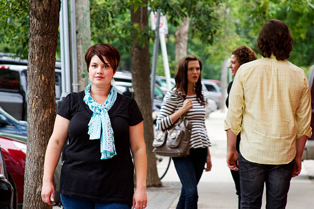 istock Friends hanging out 476900419