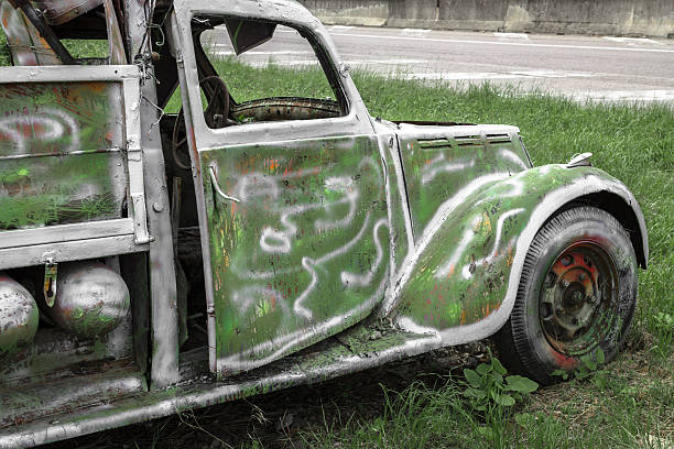 camion pickup painting - rust rusty metal steel foto e immagini stock