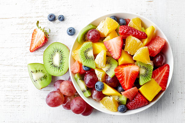 insalata di frutta fresca - salad fruit freshness dessert foto e immagini stock