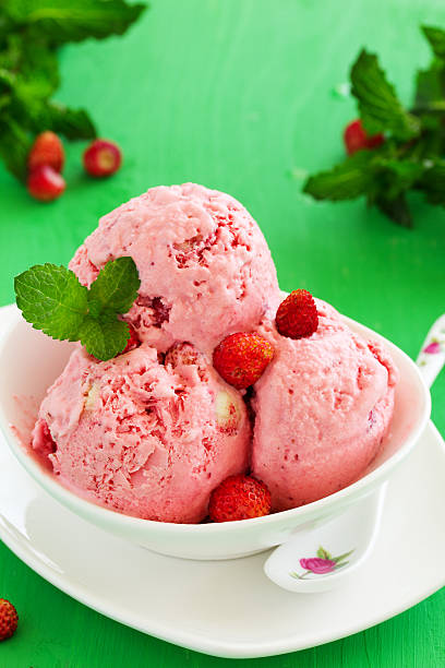 istock Homemade ice cream with wild strawberry. 476962416
