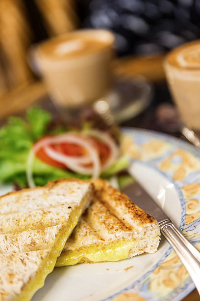 istock Grilled cheese sandwich on a plate with fresh vegetable 476972362