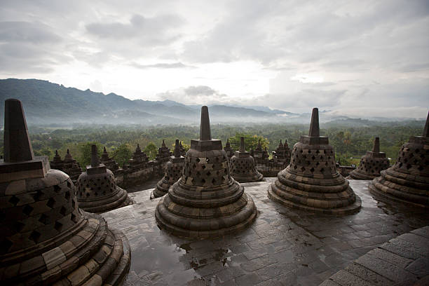 istock borobudur temple - indonesia 476982496