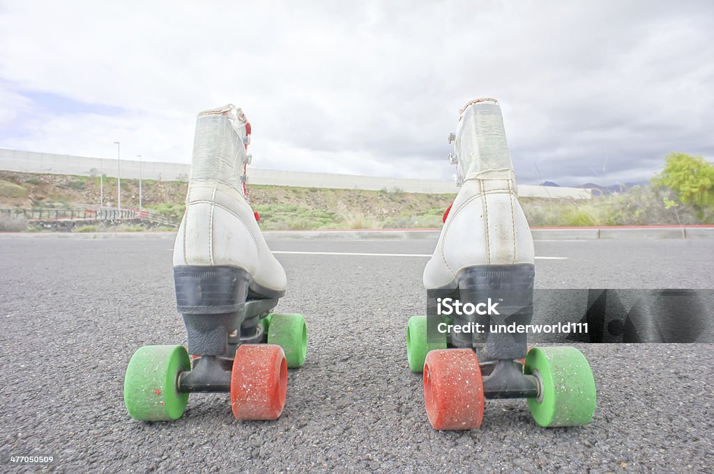 Velho Vintage para Skate chuteira branca - Foto de stock de Patim de Roda royalty-free