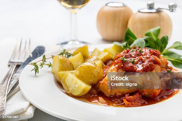 Gedünsteter Fisch Stockfoto und mehr Bilder von Bouillabaisse - Bouillabaisse, Erfrischung, Essbare Verzierung