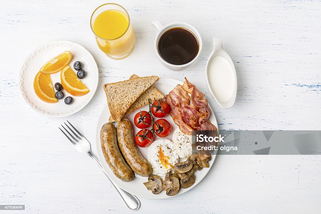 Saludable desayuno inglés completo - Foto de stock de Desayuno inglés libre de derechos