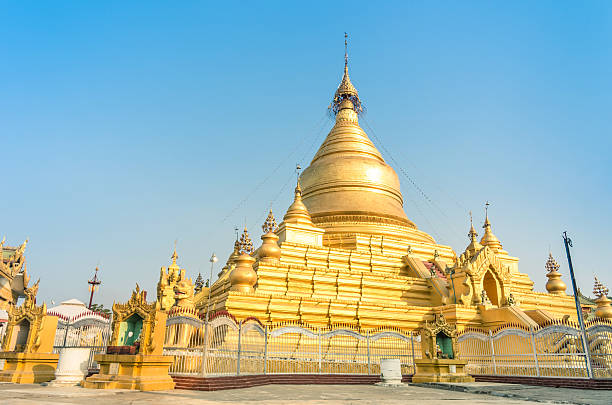 istock Sandamuni Pagoda - Mandalay Burma Myanmar 477096867