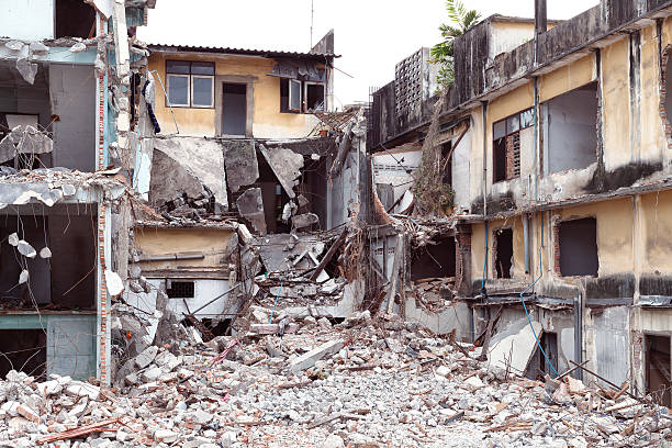 istock old building destroyed demolition construction concrete architecture garbage abandoned 477100770