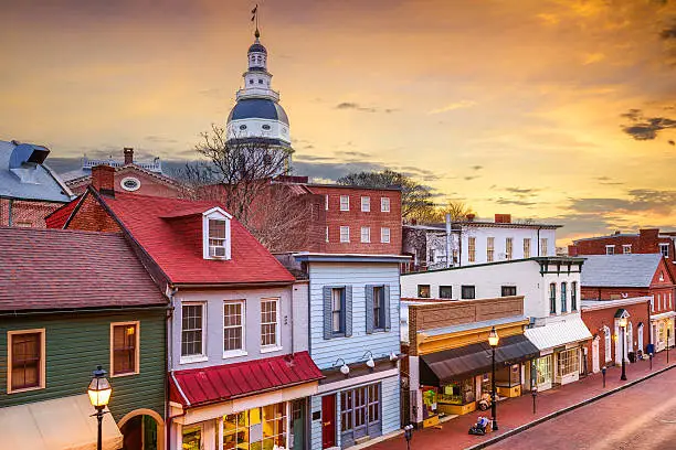 Annapolis, Maryland, USA downtown view over Main Street with the State House.