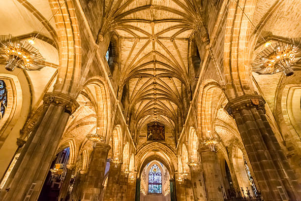 istock Beautiful Cathedral in Edinburgh 477144713