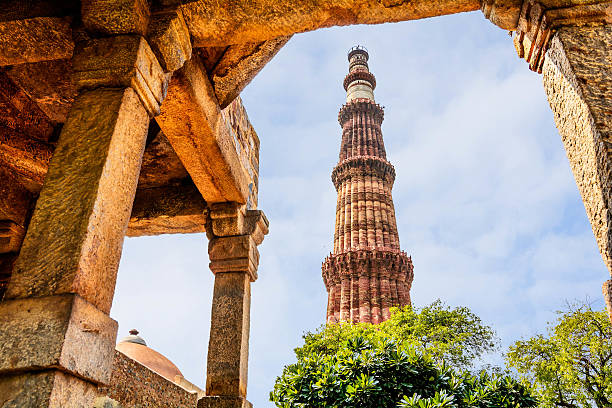 minaret qutub tower, delhi, indie - qutub zdjęcia i obrazy z banku zdjęć