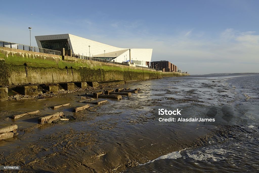 Il fiume Mersey Bassa marea - Foto stock royalty-free di Fiume Mersey - Liverpool