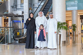 traditionelle-arabische-familie-portrait