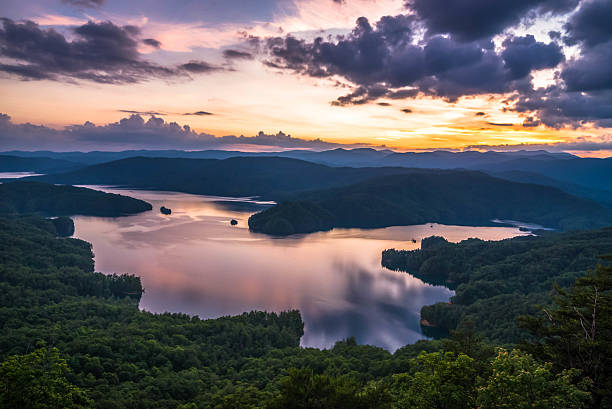 istock Lake Jocassee Sunset 477224550