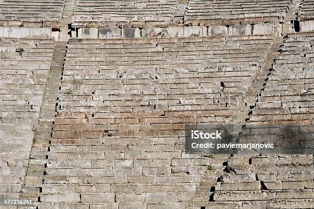 Epidaurus Teatro Foto de stock y más banco de imágenes de Anfiteatro - Anfiteatro, Anticuado, Antiguo
