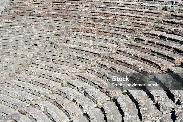 Epidaurus Teatro Foto de stock y más banco de imágenes de Anfiteatro - Anfiteatro, Anticuado, Antiguo