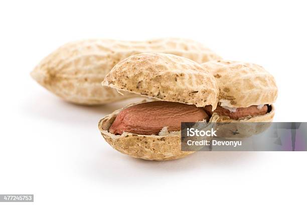 Maní Foto de stock y más banco de imágenes de Alimento - Alimento, Alimentos deshidratados, Blanco - Color