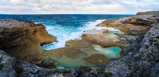 остров эльютера пейзаж - eleuthera island стоковые фото и изображения
